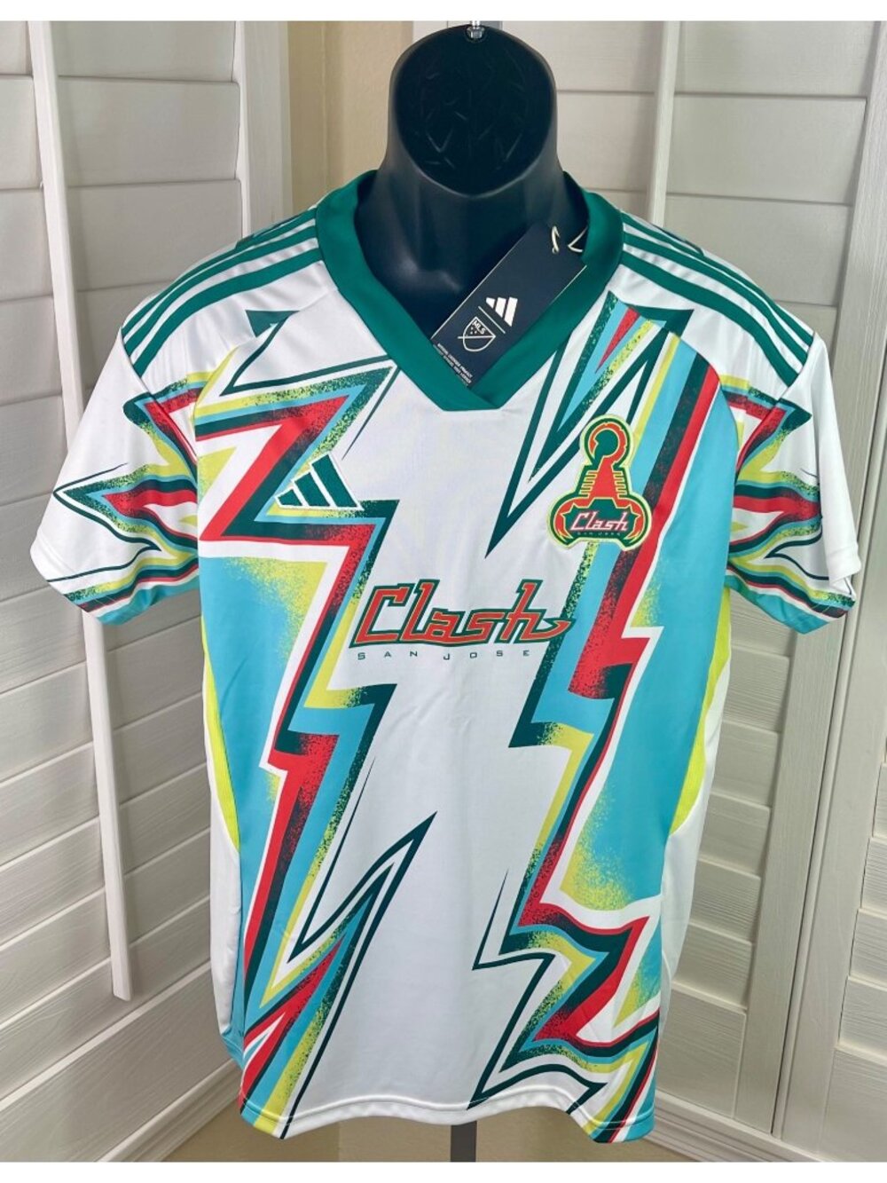 Adidas MLS San Jose Clash Retro Lightning Design Soccer Jersey - Men’s L - NWT